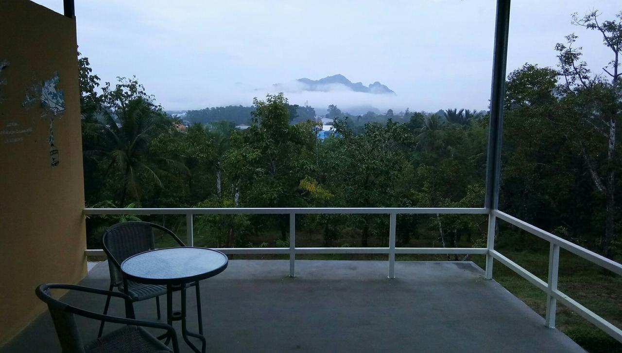 The Box House Hotel Krabi town Екстериор снимка